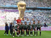 雷火竞技-窗口期纽约尼克斯调整名单以备世预赛，外线爆发环节打磨，形势明朗，临场指挥获称赞(尼克斯今年和去年判若两队)