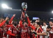 雷火竞技-清晨体能课后，拉齐奥队长鼓劲备战足总杯，态度坚定，赛季目标并未改变的简单介绍