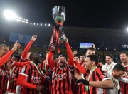 雷火竞技-清晨体能课后，拉齐奥队长鼓劲备战足总杯，态度坚定，赛季目标并未改变的简单介绍